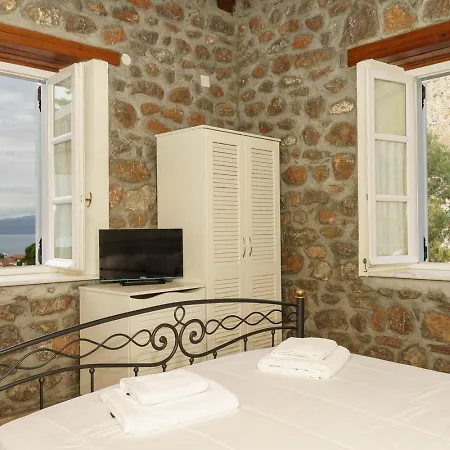 νηρηίδες Πανσιόν